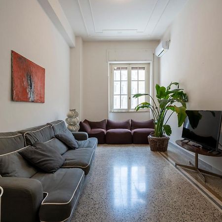 バーリZaum House, Quartiere Umbertino. 120 Mqアパートメント エクステリア 写真