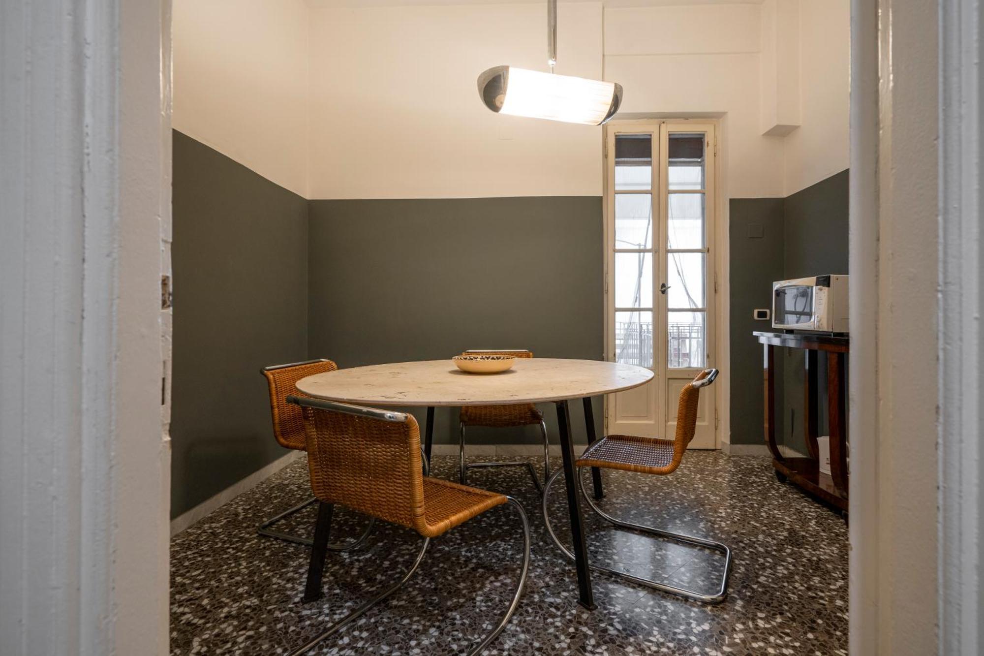 バーリZaum House, Quartiere Umbertino. 120 Mqアパートメント エクステリア 写真